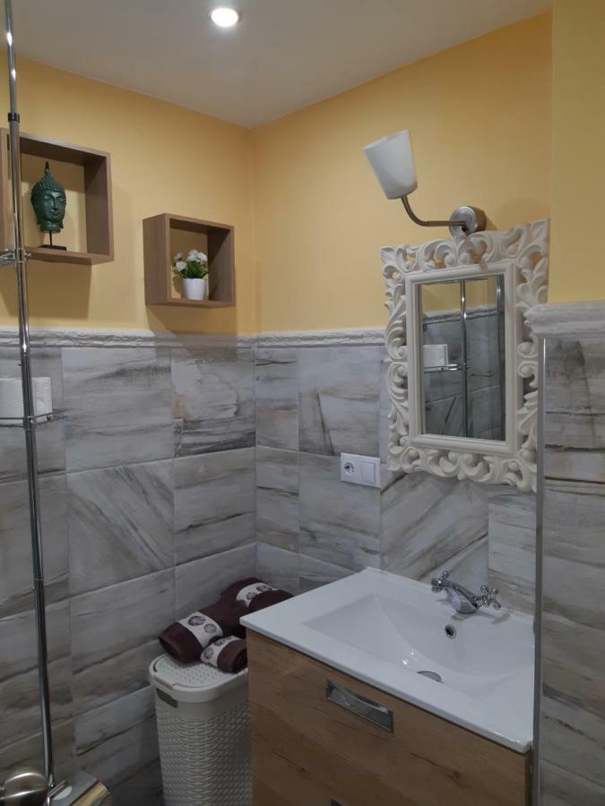 Espacio Amalia Triana เซบีญา ภายนอก รูปภาพ